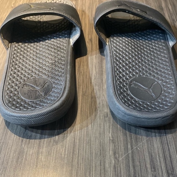 PUMA BLACK SLIDE SANDALS - Picture 4 of 5